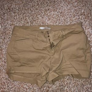 old navy khaki shorts